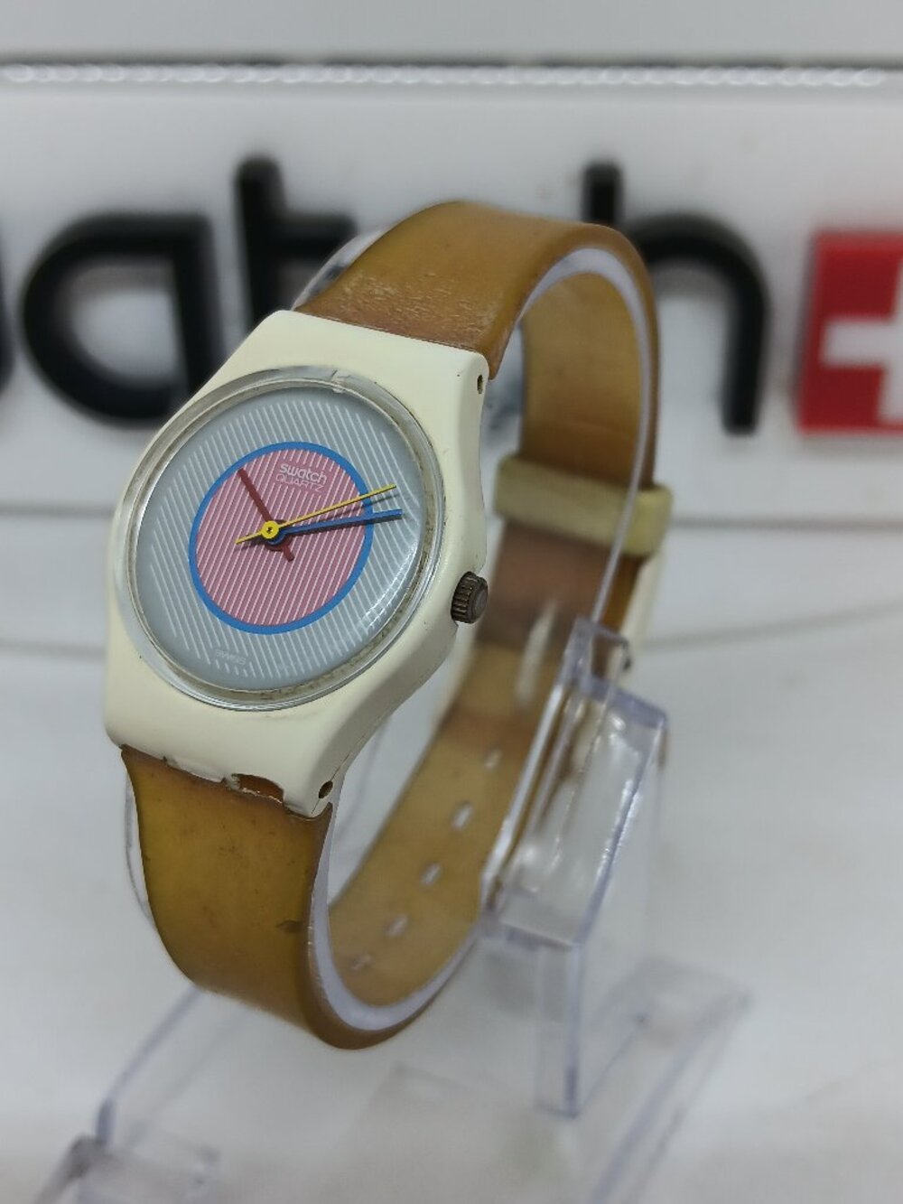 VINTAGE 1985 Swatch LW107 "Raspberry" Women's 25mm Swiss Watch NEW BATTERY